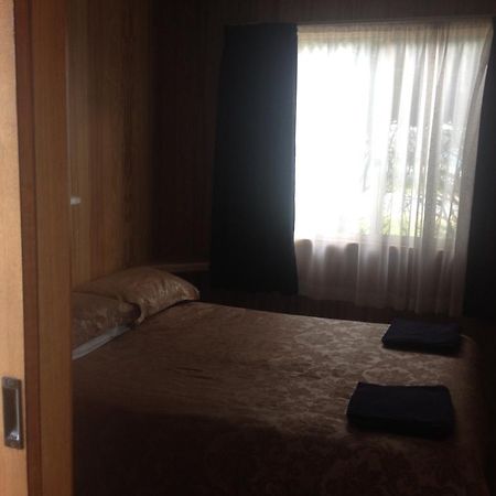 Hillcrest Tourist Park Hotel St Helens Room photo
