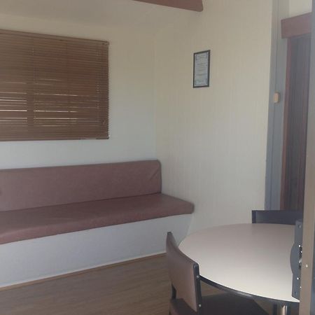 Hillcrest Tourist Park Hotel St Helens Room photo