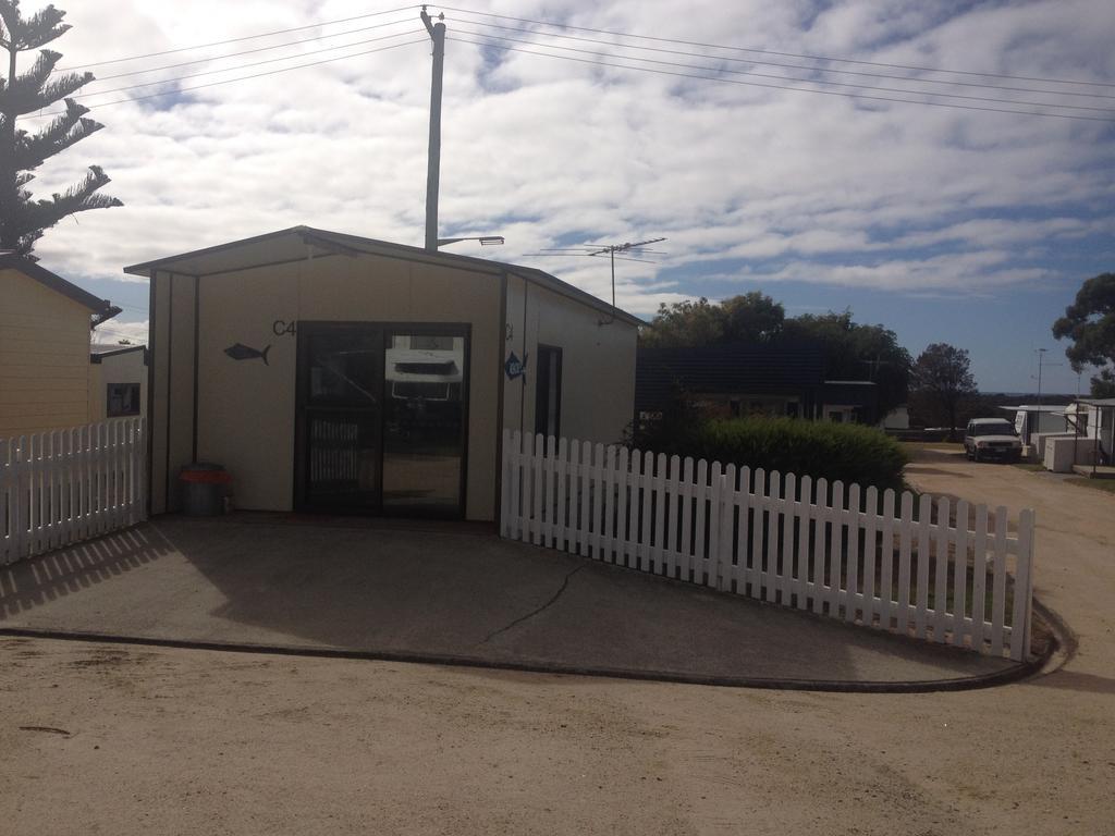 Hillcrest Tourist Park Hotel St Helens Room photo