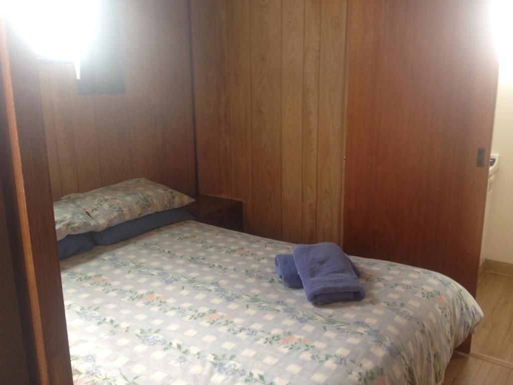 Hillcrest Tourist Park Hotel St Helens Room photo