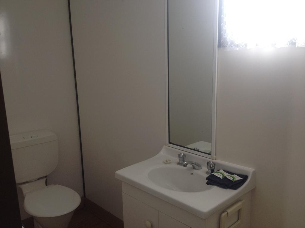 Hillcrest Tourist Park Hotel St Helens Room photo